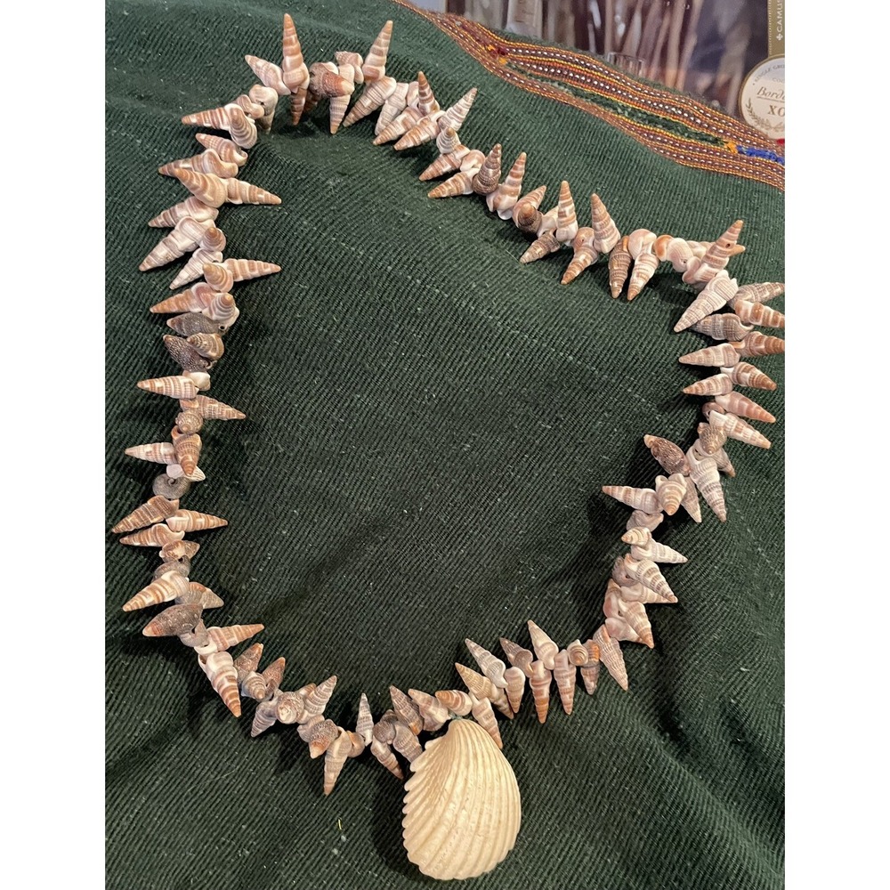 Handmade Shell Necklace Pullover‎ 16"